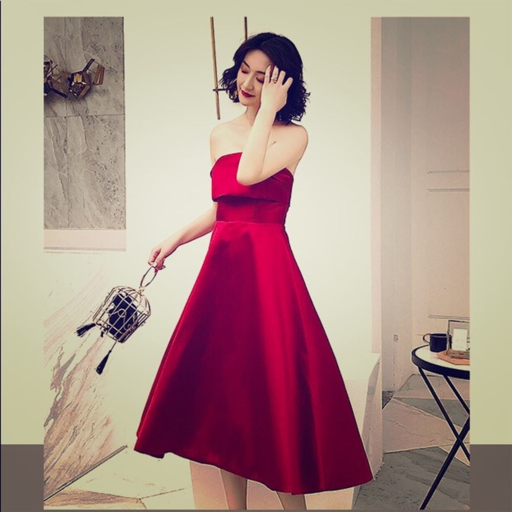 Elegant red party dress